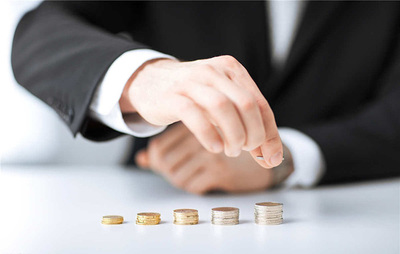 金融機(jī)構(gòu)委托的現(xiàn)貨交易員 職責(zé)、挑戰(zhàn)與職業(yè)價(jià)值